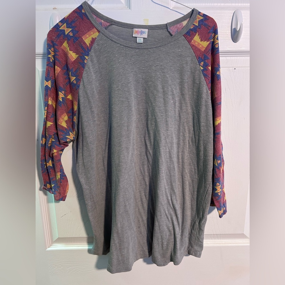Lularoe Sloan three quarter sleeve tee in a 2xl